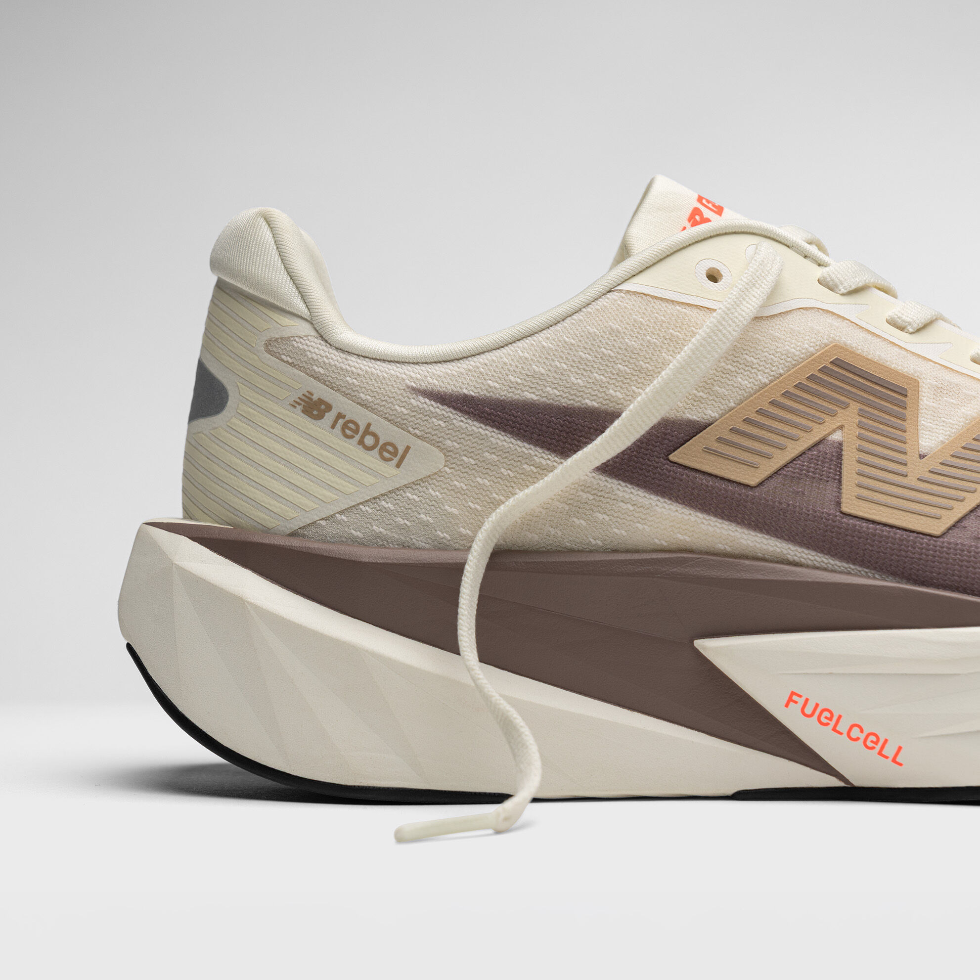 Laufschuhe, Bekleidung und Accessoires - New Balance