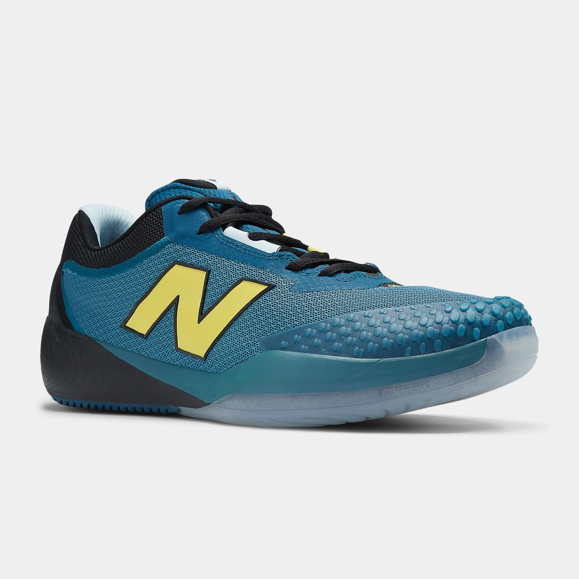 Tennisschuhe und -Bekleidung - New Balance