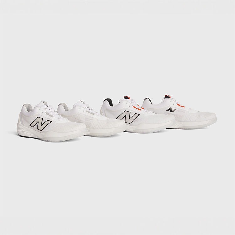 Tennisschuhe und Bekleidung New Balance